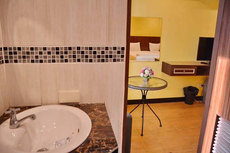 Bathroom 3, Taj Place Residency, Pattaya