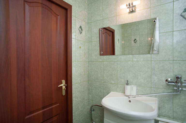Bathroom 3, Inndays on Kuntsevskaya 8, Western