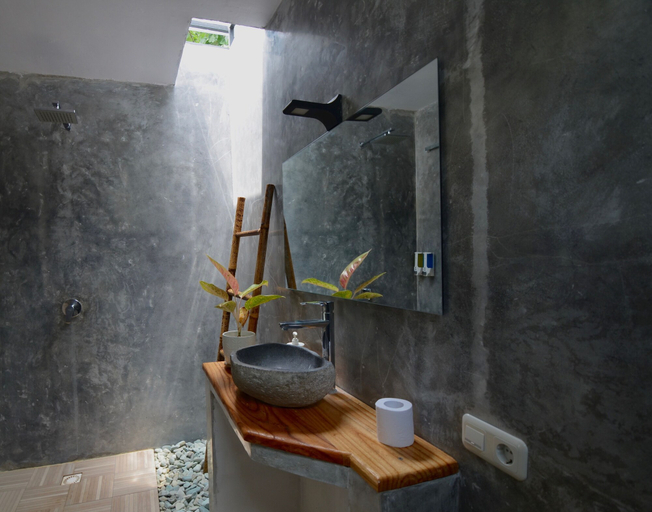 Bathroom 5, Lavella Villa's, Lombok