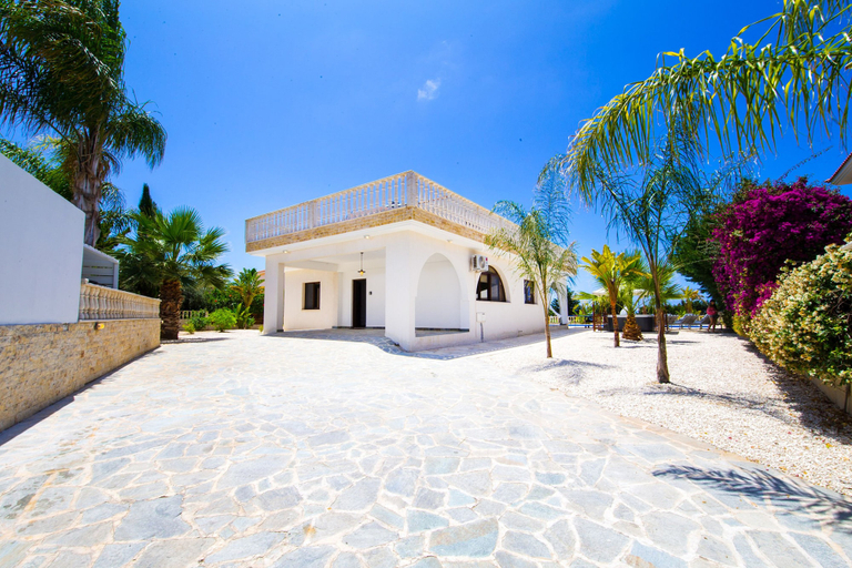 Exterior & Views 2, Villa Malibu