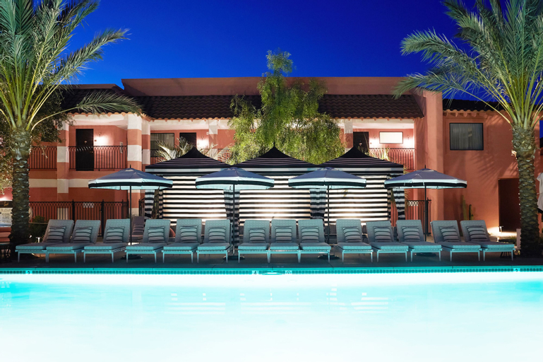 Sands Hotel and Spa, Riverside