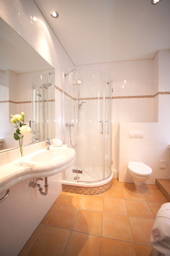 Bathroom 5, Hotel Alster-Hof, Hamburg