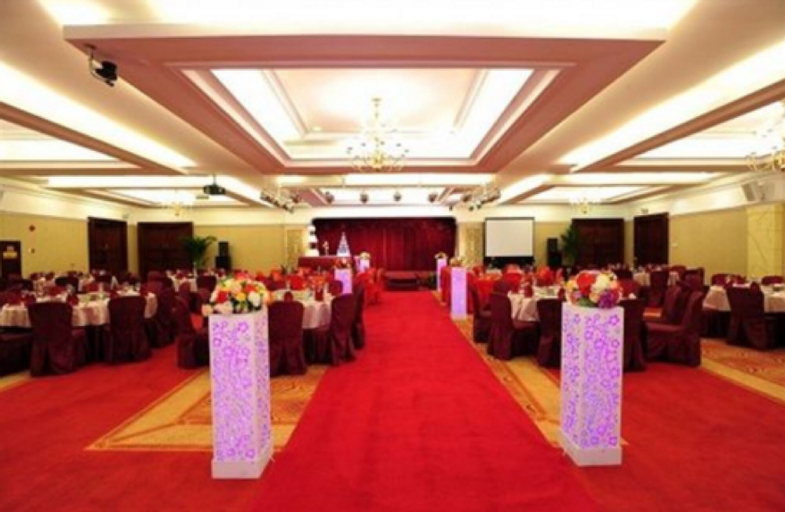 Business Facilities 18