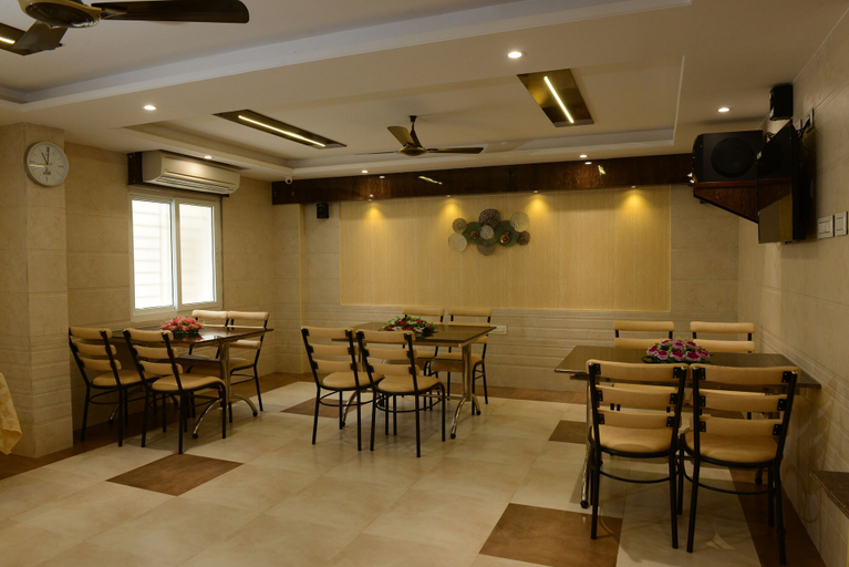 Food & Drinks, Hotel STM Palace, Coimbatore