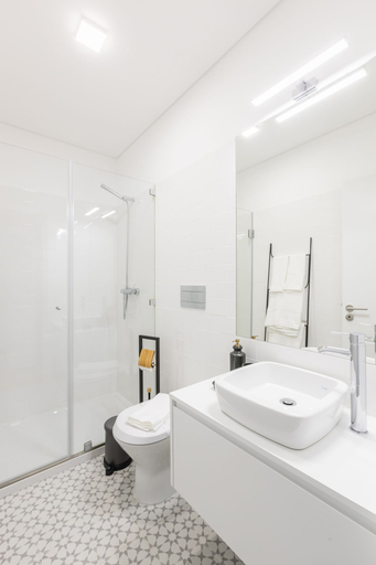 Bathroom 4, Santa Catarina Prime Studios, Porto