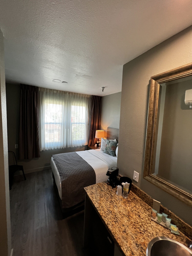 Bedroom 3, Urban Boutique Hotel, San Diego