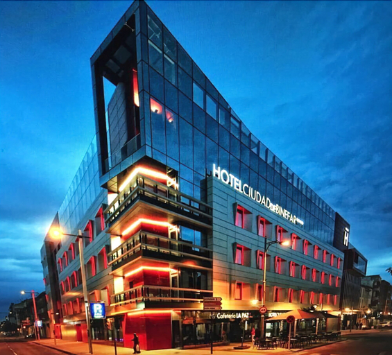 Exterior & Views