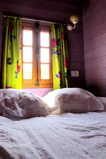 Bedroom 4, Les Roulottes du Lauragais, Aude