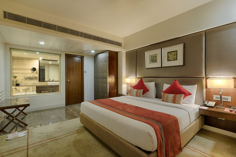 Bedroom 2, Quality Hotel D V Manor, Krishna