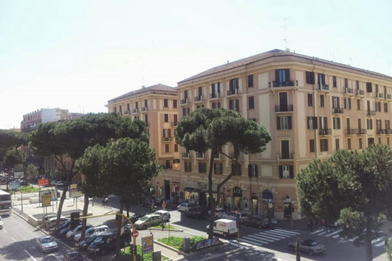 Exterior & Views 2, Vacanze Romane Rooms, Roma