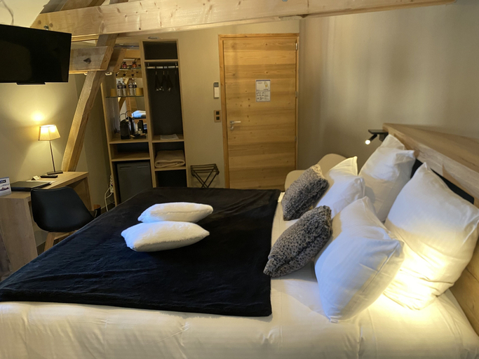 Bedroom 4, Domaine de Suzel, Isère