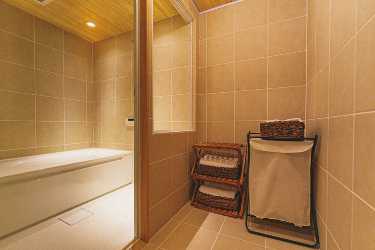 Bathroom 4, Kominka Yado LOOF Sakanoie, Fuefuki