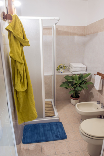Bathroom 5, B.I.C. (bnb in centro), Sassari
