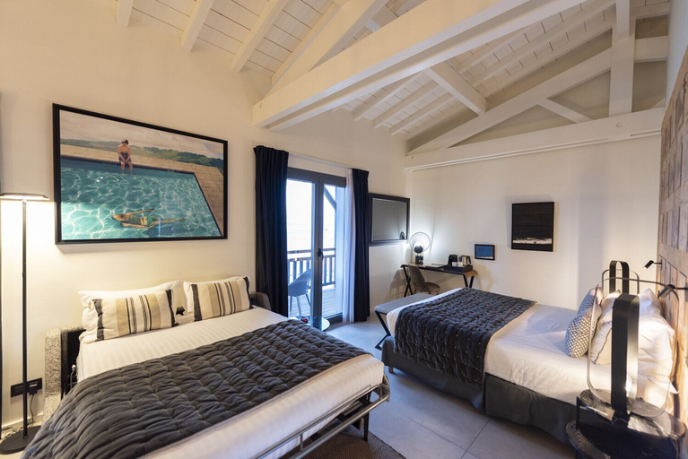 Bedroom 3, L'Anderenis, Gironde