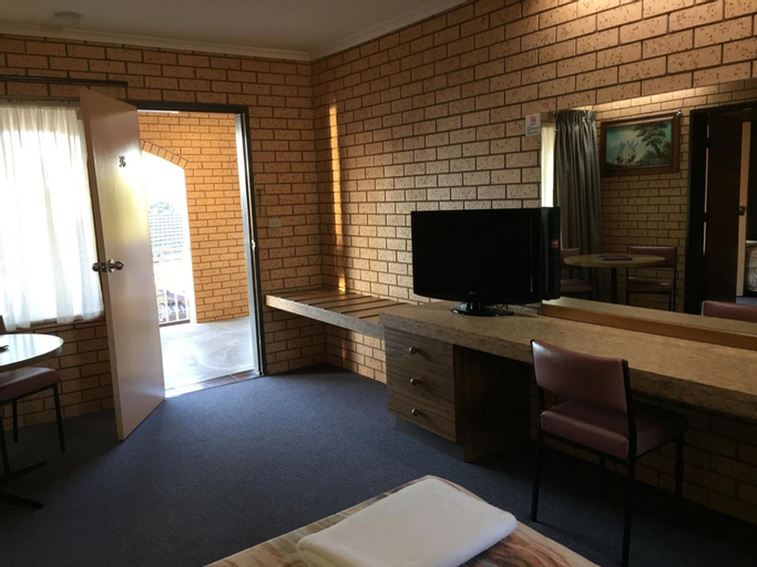 Bedroom 28