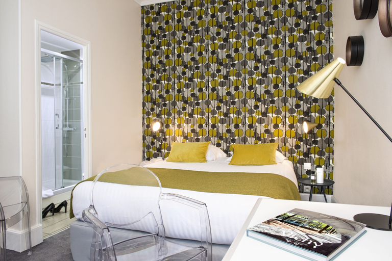 Bedroom 3, Hôtel Les Nations The Originals Boutique VICHY, Allier