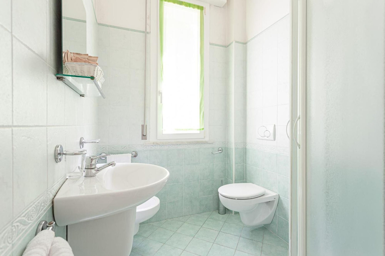 Bathroom 4, Hotel Admiral, Forli' - Cesena
