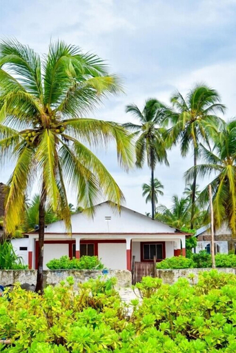 Others 4, Jambiani House, Kusini