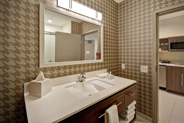 Bathroom 3, Home2 Suites by Hilton Harvey New Orleans Westbank, Jefferson