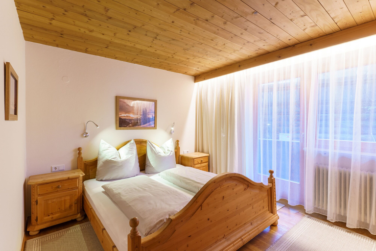 Bedroom 2, Apartmenthaus Jagdhof, Innsbruck Land