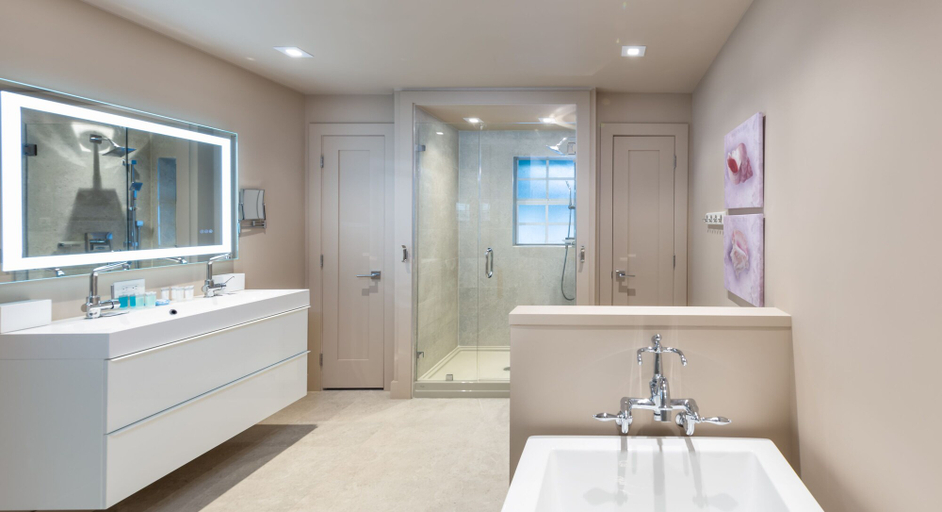 Bathroom 5, Lime Tree Bay Resort, Monroe