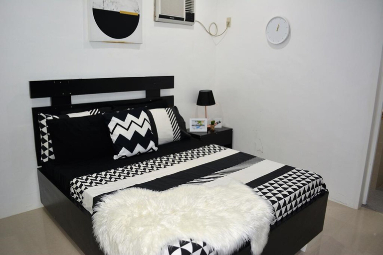 Bedroom 3, Sergi's Resort and Hotel, Palompon