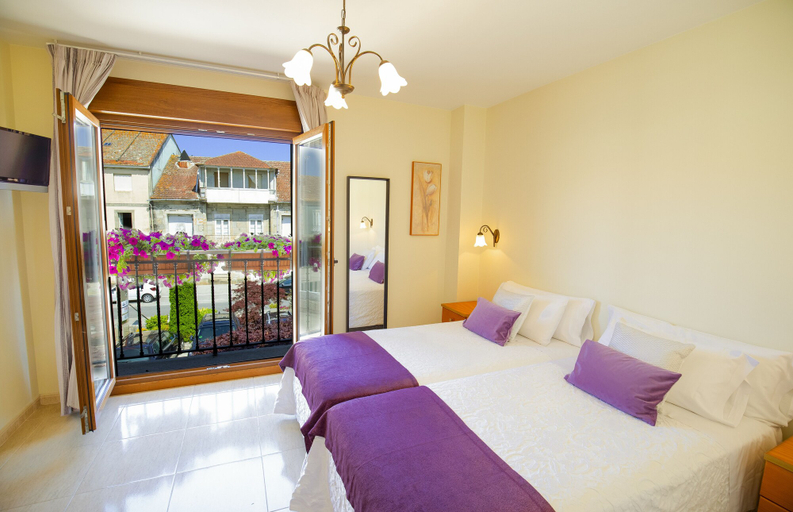 Bedroom 3, Hotel Arce Baiona, Pontevedra