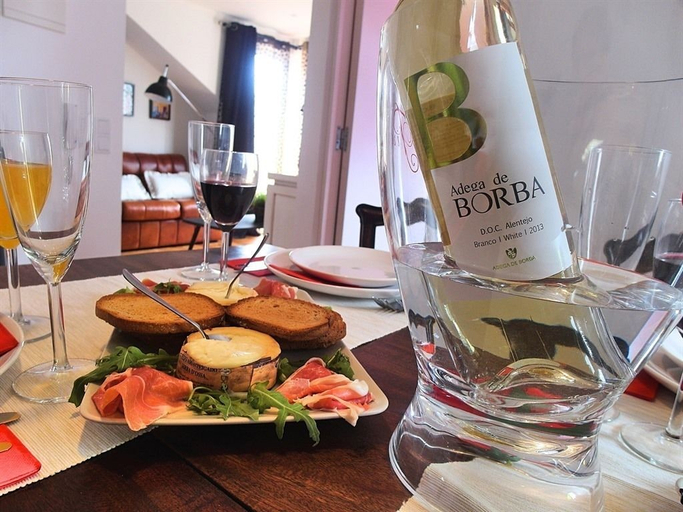 Food & Drinks, SantoSweethome 1, Lisbon