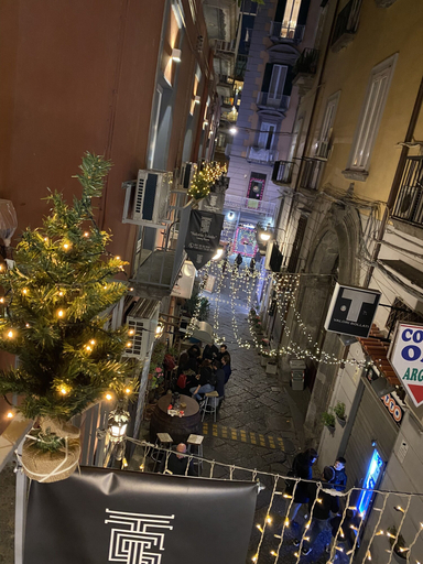Others 5, Salotto toledo, Napoli