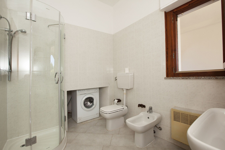 Bathroom 4, Villa Sara, Cagliari