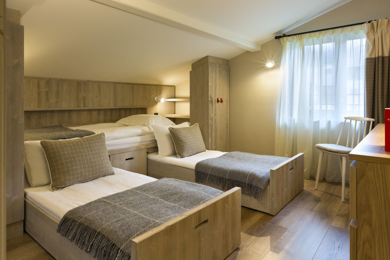 Bedroom 4, Appartements de l'Heliopic, Haute-Savoie