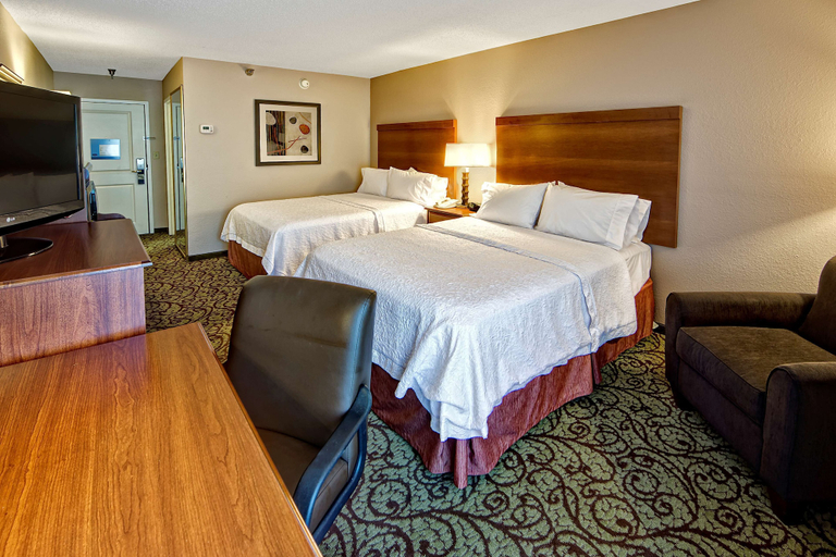 Bedroom 3, Hampton Inn Laurinburg, Scotland