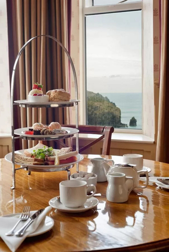 Food & Drinks 5, Mullion Cove Hotel & Spa, Cornwall