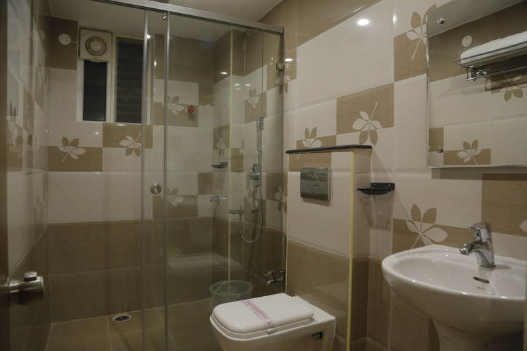 Bathroom 4, Ostin Viceroy Grand, Guntur