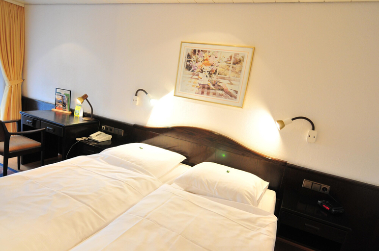 Bedroom 4, Hotel Sauerbrey, Osterode am Harz