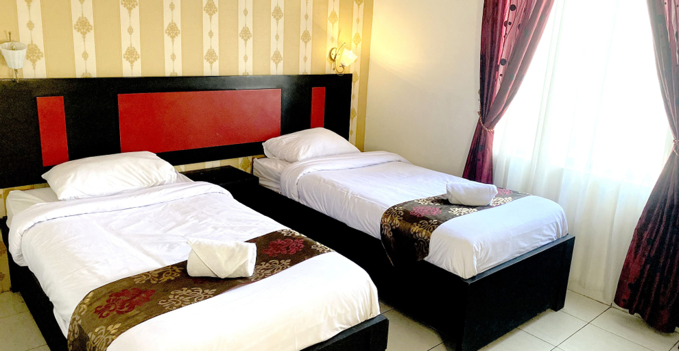 Bedroom 5, Bayu Hill Hotel 2 Star, Central Aceh