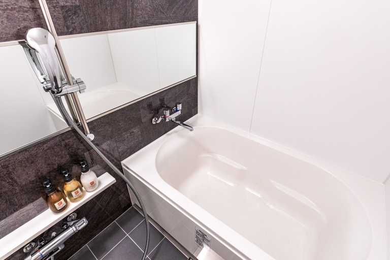 Bathroom 4, LAPIN MIHAMA Residence Hotel, Chatan
