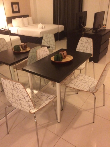 Others 5, Hollywood Beach Resort-spacious Ocean View Studio, Broward