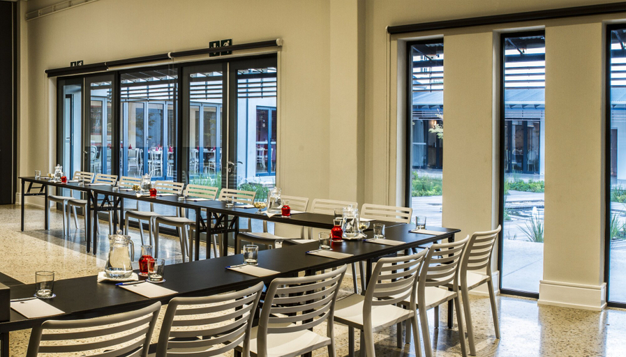 Food & Drinks 5, Royal St. Andrews Hotel, Conference Centre & Spa, Cacadu