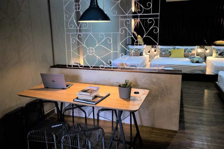 Food & Drinks 5, Yaksa Private, Ratchathewi