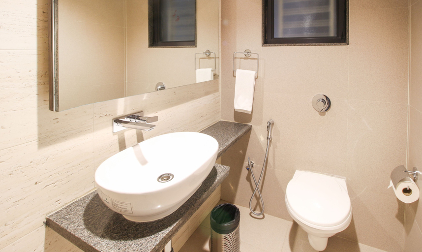 Bathroom 4, Treebo Elite Residency - 2 Kms From Railway Station, Belgaum