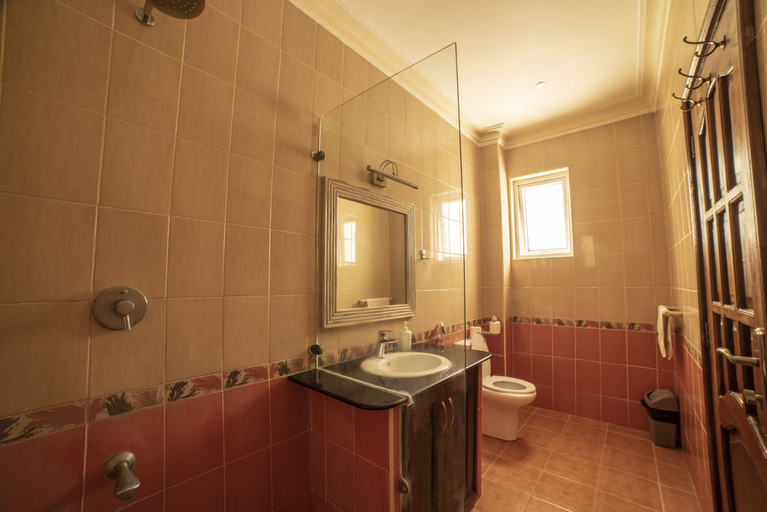 Bathroom 4, Jumeirah Beach Front Apartments, Nyali