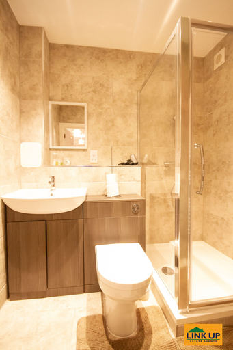 Bathroom 3, Lees House, London