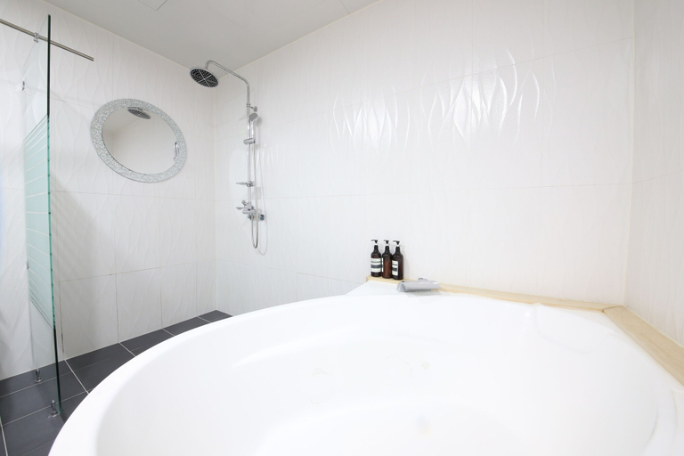 Bathroom 4, Instar Hotel Yangsan, Yangsan