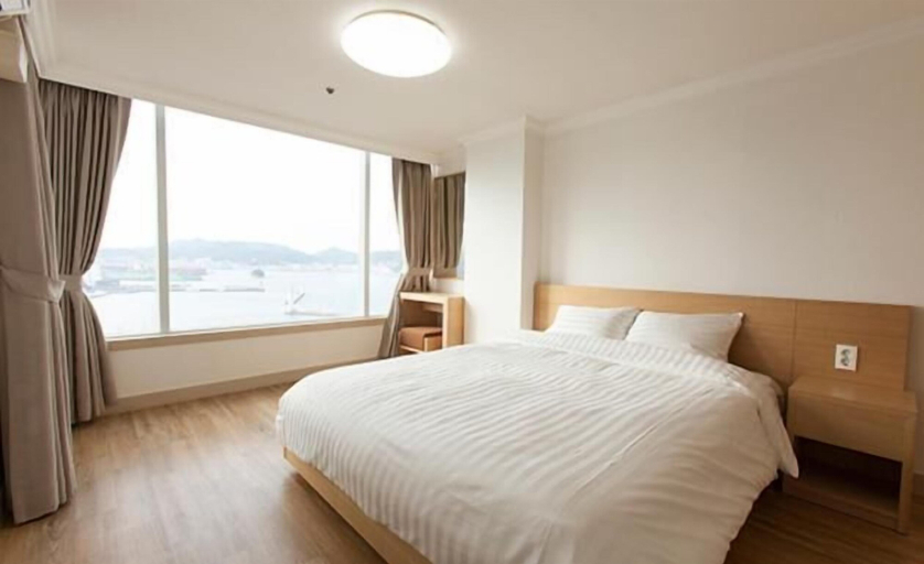 Bedroom 2, Kumho Tongyeong Marina Resort, Tongyeong