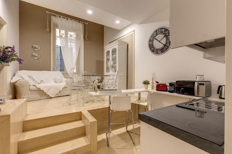 Others 3, Trevi Miracle Suite, Roma