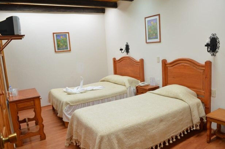 Bedroom 2, Hotel Don Quijote, San Cristóbal de las Casas