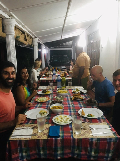 Food & Drinks 5, Lal HomeStay, Dambulla