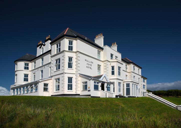 Exterior & Views 2, Mullion Cove Hotel & Spa, Cornwall