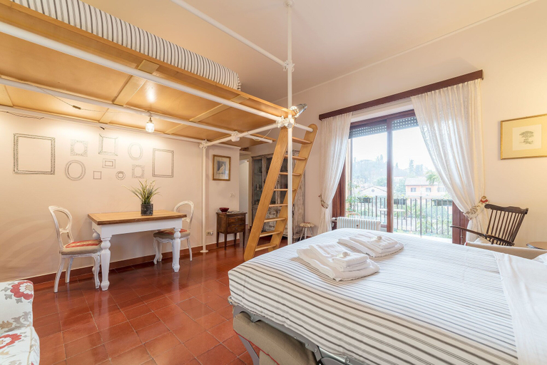 Bedroom 2, The Quietest Corner of Trastevere, AC & Elevator, Roma